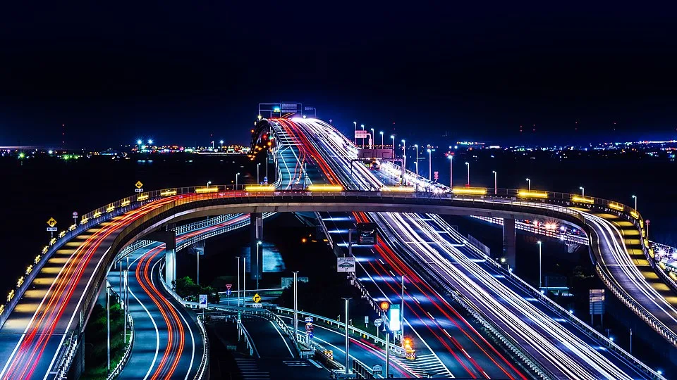 A nighttime view of the Tokyo Bay Aqua-Line highway (Wikimedia Commons, CC BY 2.0) — evocative imagery for the Japan setting of the leaked Forza Horizon 6, with its focus on urban and rural driving environments.