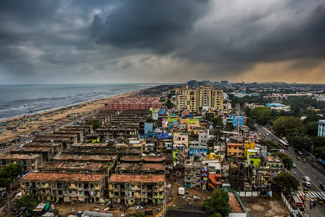 A temperature display photographed in Chennai, India (Wikimedia Commons, CC BY 2.0)